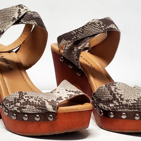 Lucky Brand Nessah Open Toe Sandal Shoes Chunky Heel Snakeskin Studs Leather 8M - Picture 4 of 16